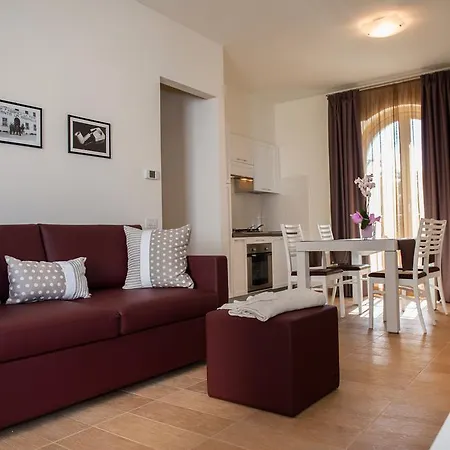 Apartment Raganella *